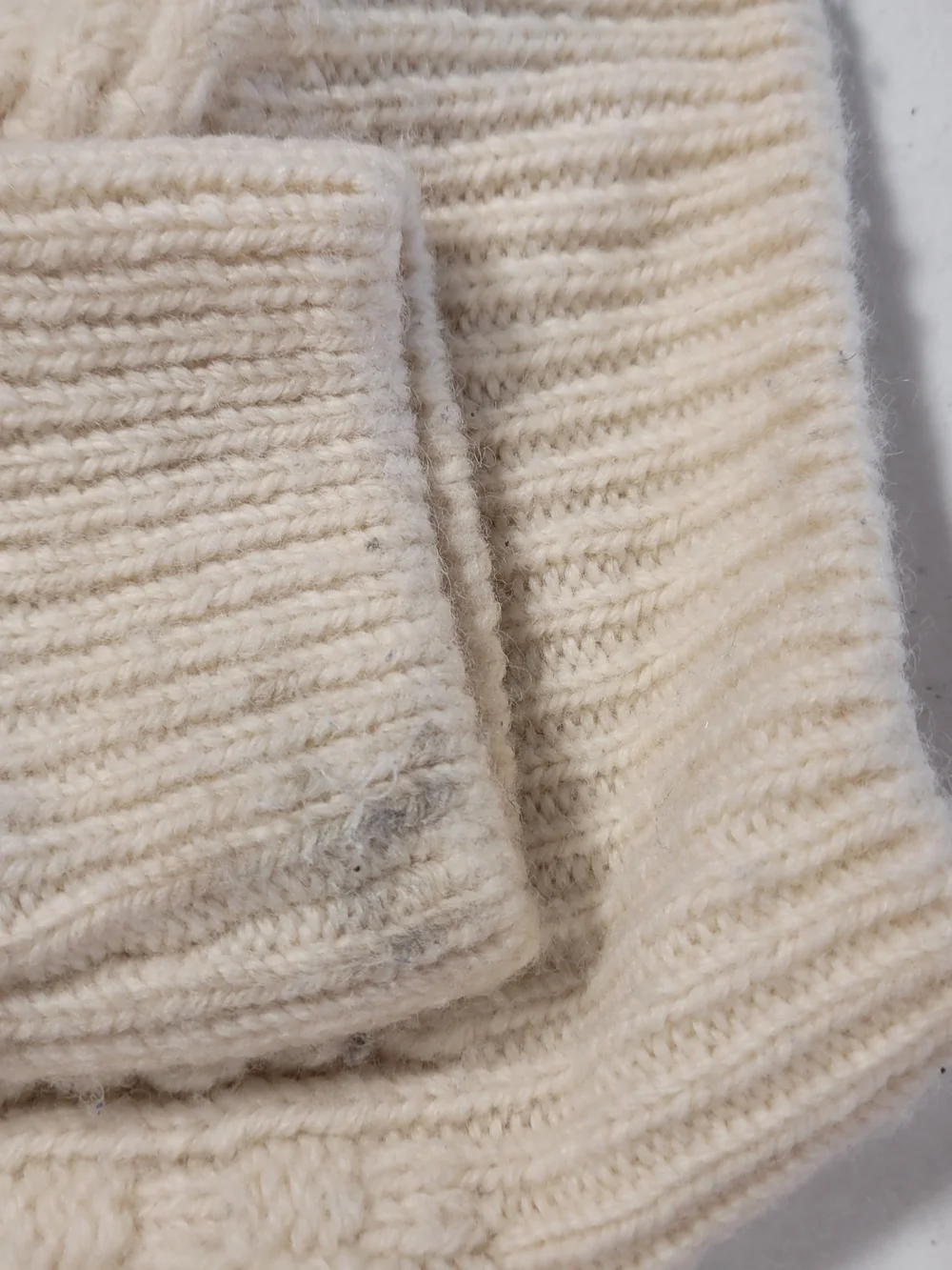 Women's Cream Cable-Texture Crewneck Sweater - Picture 7 of 7